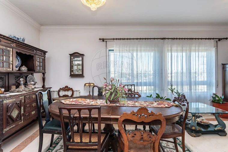 Apartamento T3 para Venda em Carcavelos e Parede Foto 22