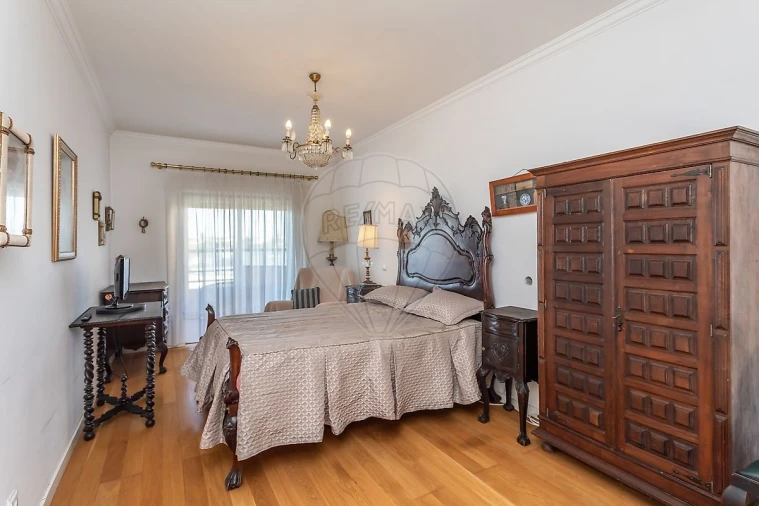 Apartamento T3 para Venda em Carcavelos e Parede Foto 12