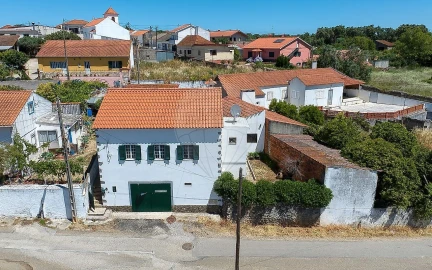 Moradia T2 para Venda em Achete, Azoia de Baixo e Póvoa de Santarém