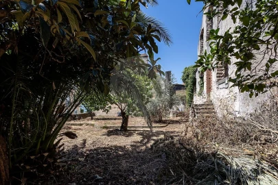 Moradia T13 para Venda em Queluz e Belas