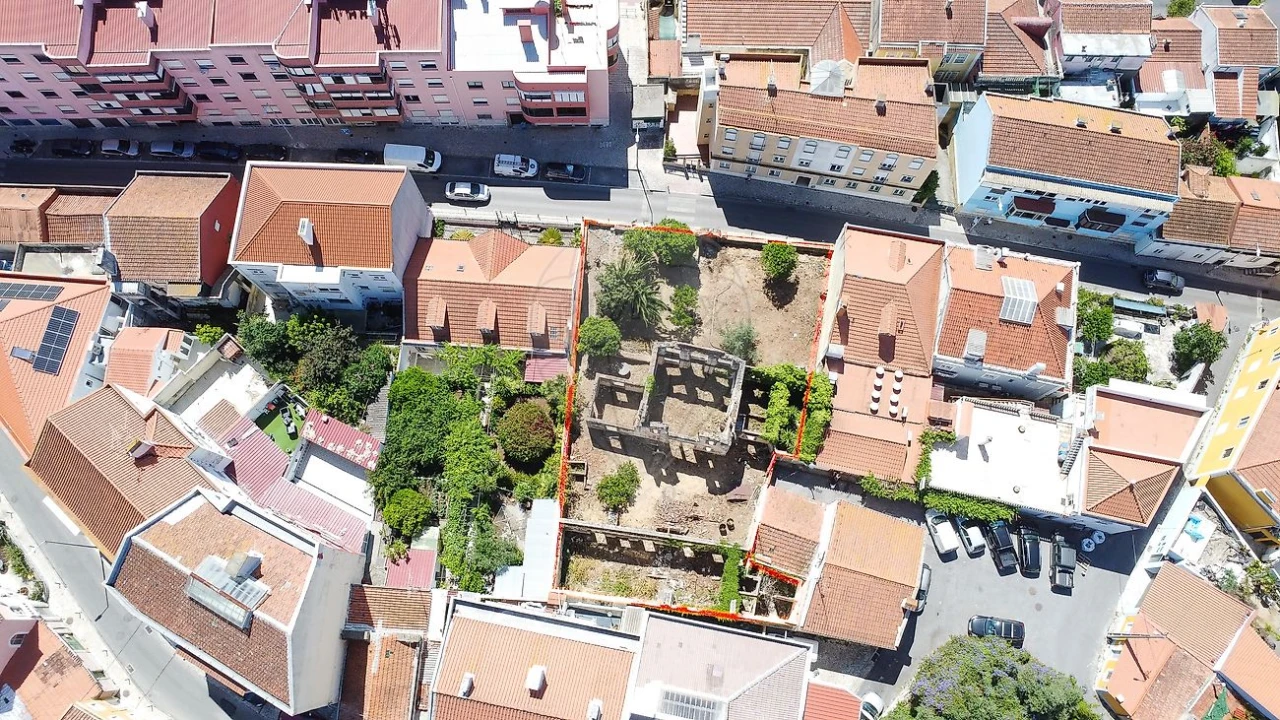 Moradia T13 para Venda em Queluz e Belas Foto 21