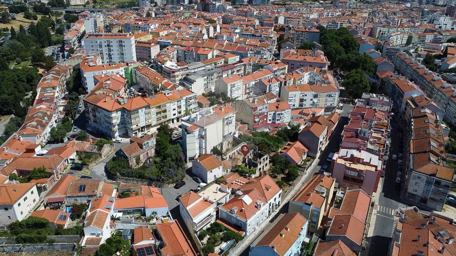 Moradia T13 para Venda em Queluz e Belas Foto 24