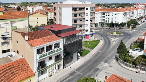 Loja para Venda em Lourinhã e Atalaia