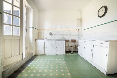 Prédio para Venda em Vila Chã, Codal e Vila Cova de Perrinho