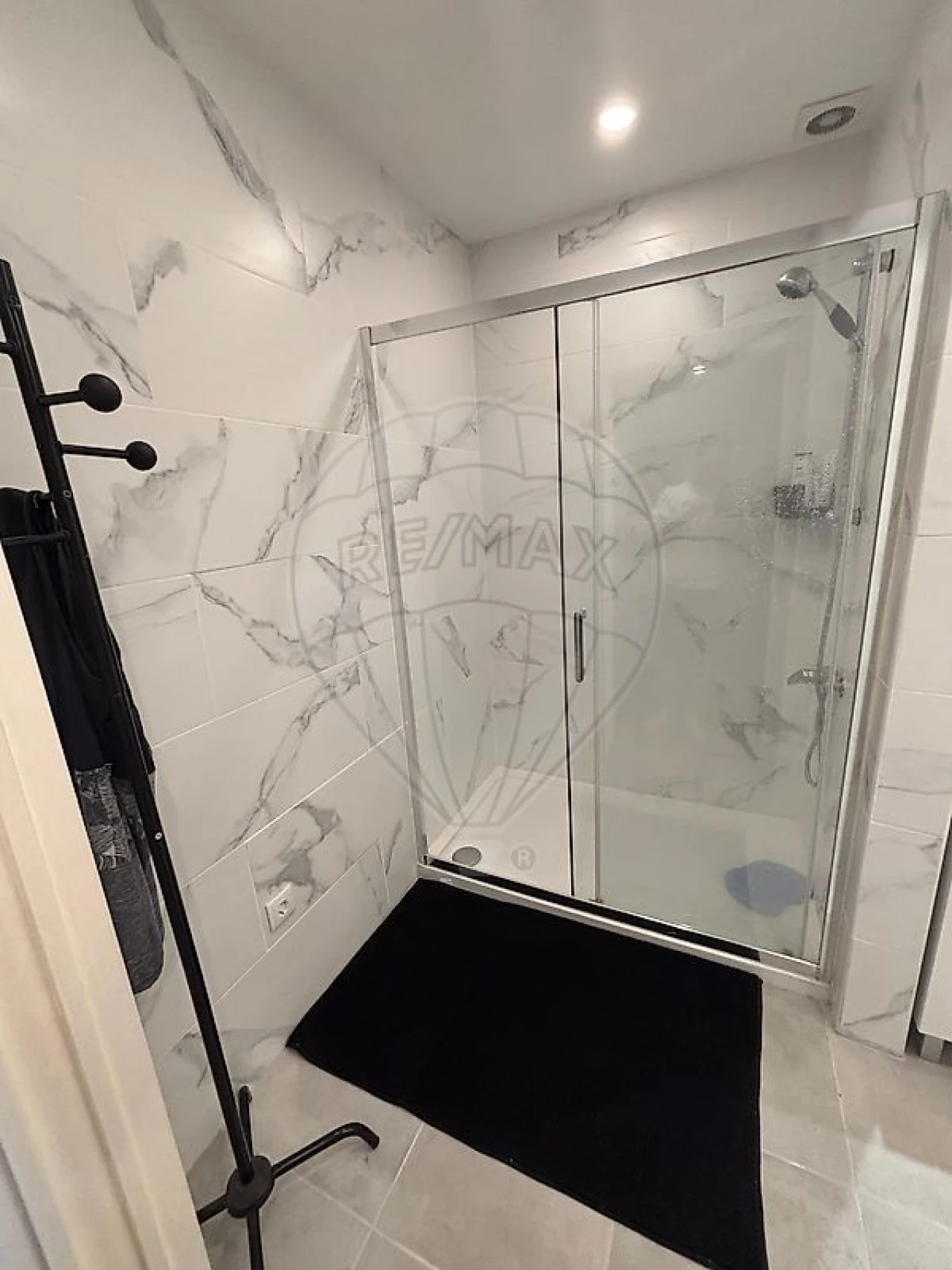 Apartamento T2 para Venda em O. Azeméis, Riba-Ul, Ul, Macinhata Seixa, Madail Foto 2