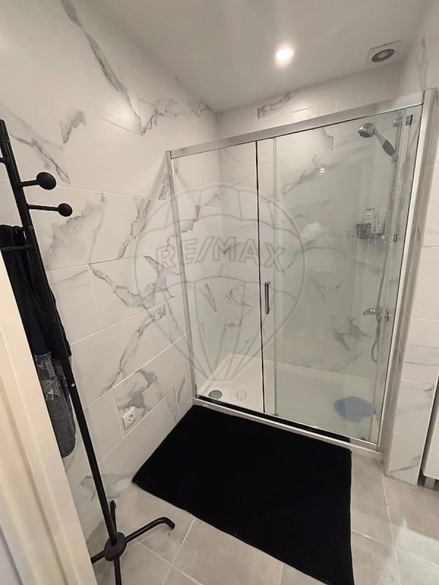 Apartamento T2 para Venda em O. Azeméis, Riba-Ul, Ul, Macinhata Seixa, Madail Foto 2