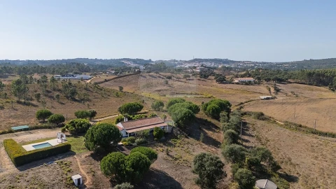Quinta T3 para Venda em São Teotónio