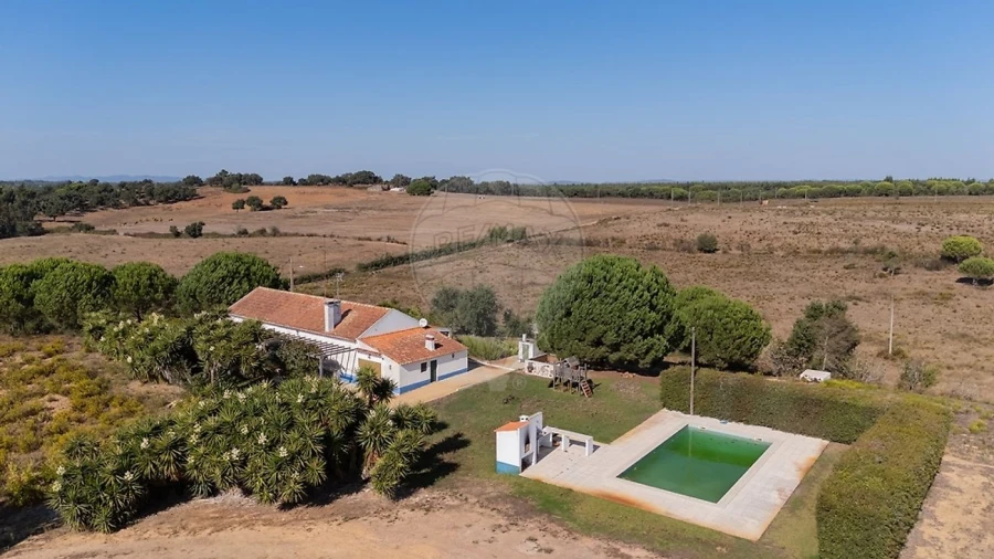 Quinta T3 para Venda em São Teotónio Foto 31