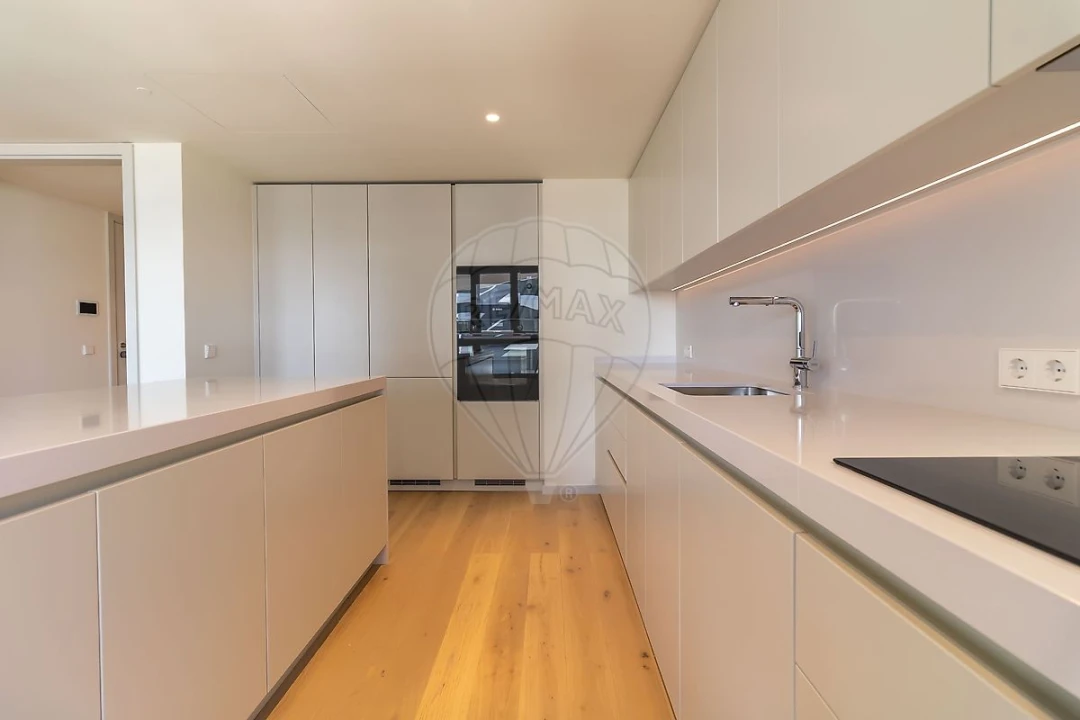 Apartamento T2 para Venda em Parque das Nações Foto 6