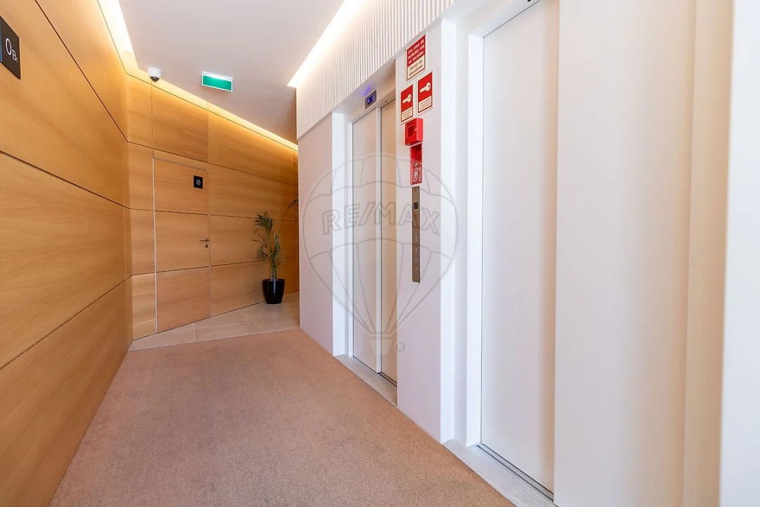 Apartamento T2 para Venda em Parque das Nações Foto 18