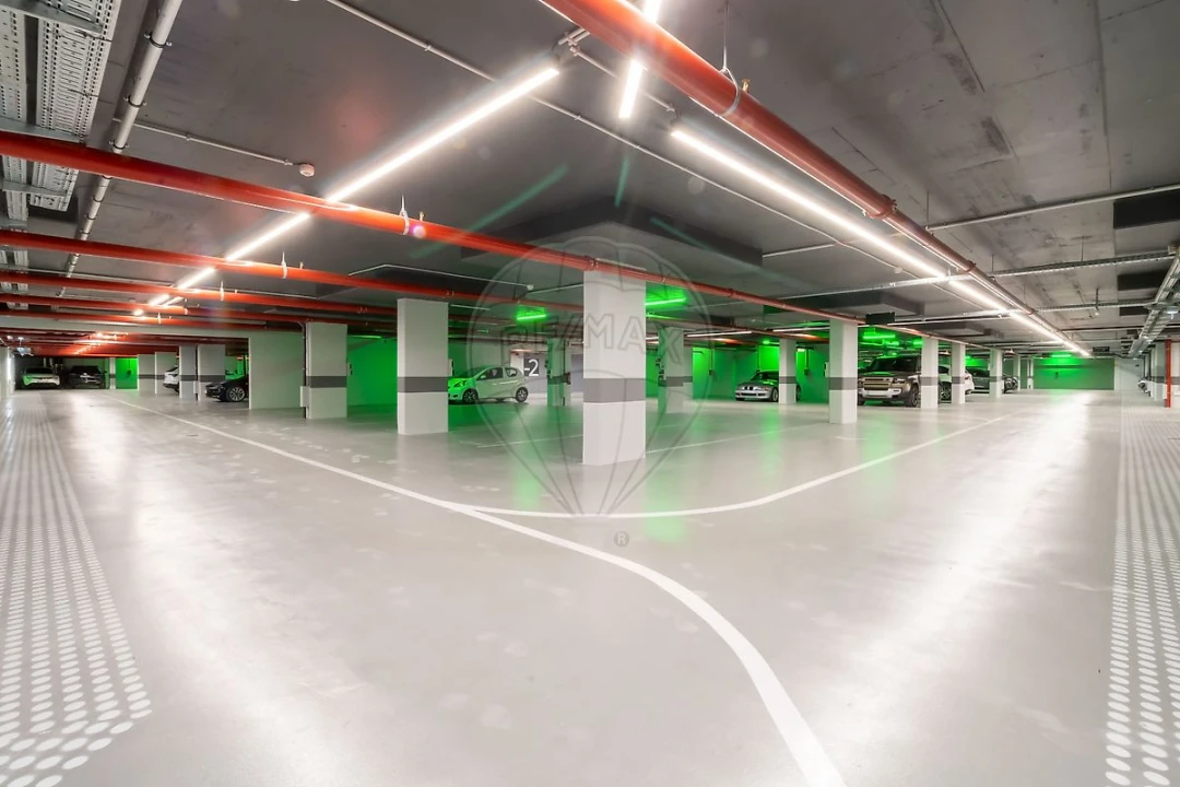 Apartamento T2 para Venda em Parque das Nações Foto 22