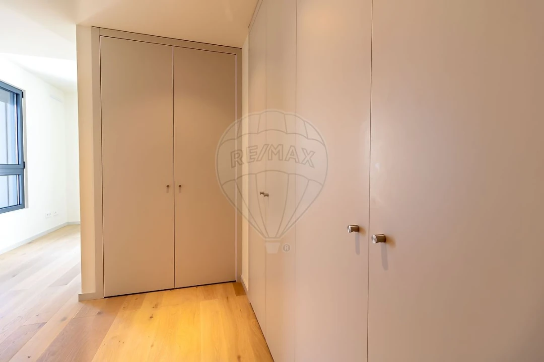 Apartamento T2 para Venda em Parque das Nações Foto 12