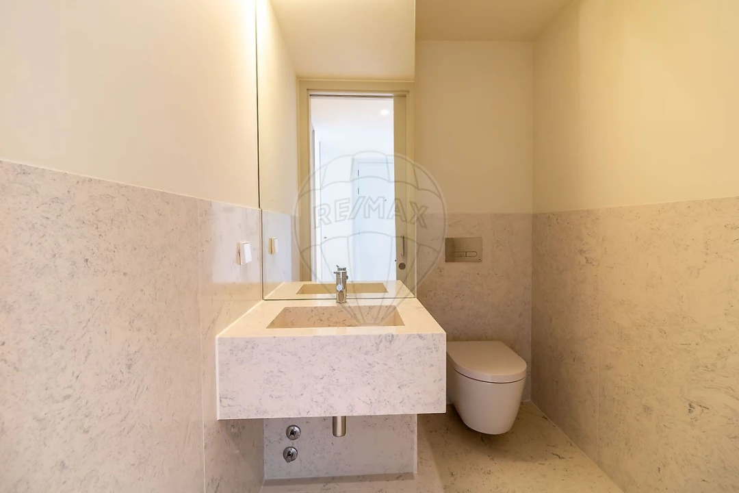 Apartamento T2 para Venda em Parque das Nações Foto 9
