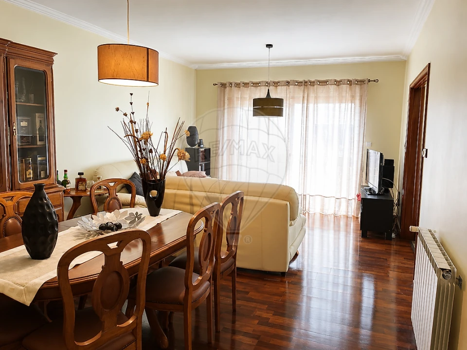 Moradia T3 para Venda em Esmoriz Foto 1