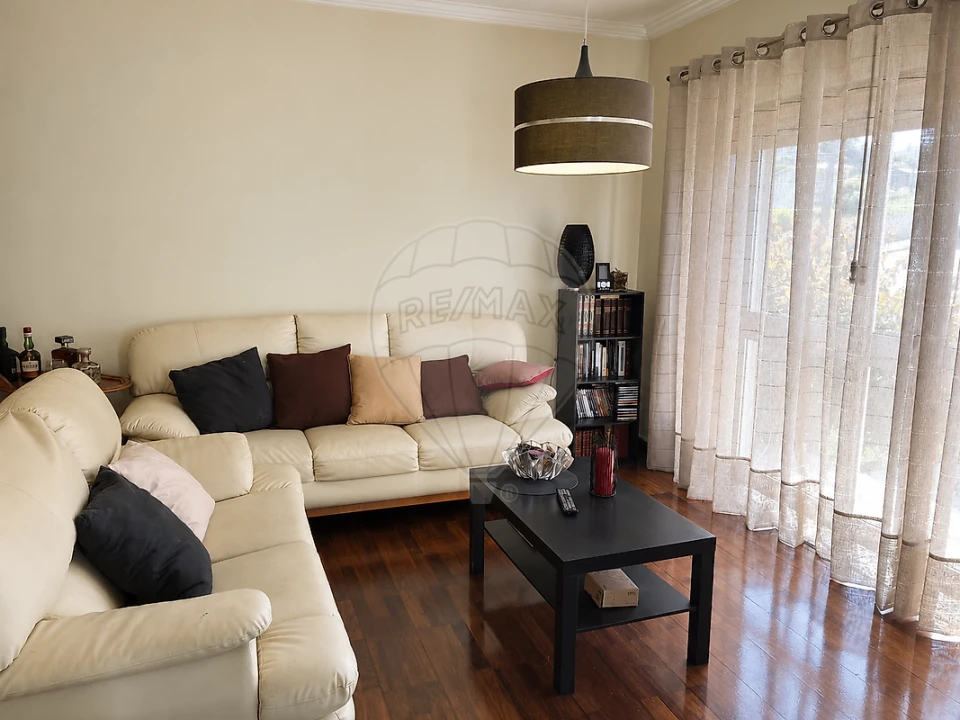 Moradia T3 para Venda em Esmoriz Foto 2