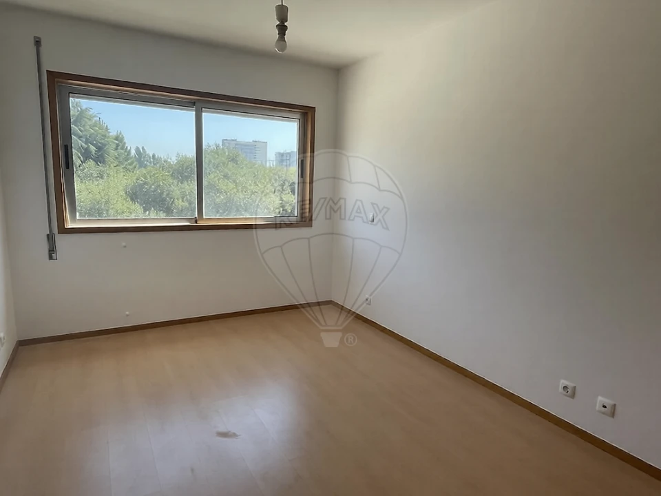 Apartamento T3 para Venda em Moreira Foto 4