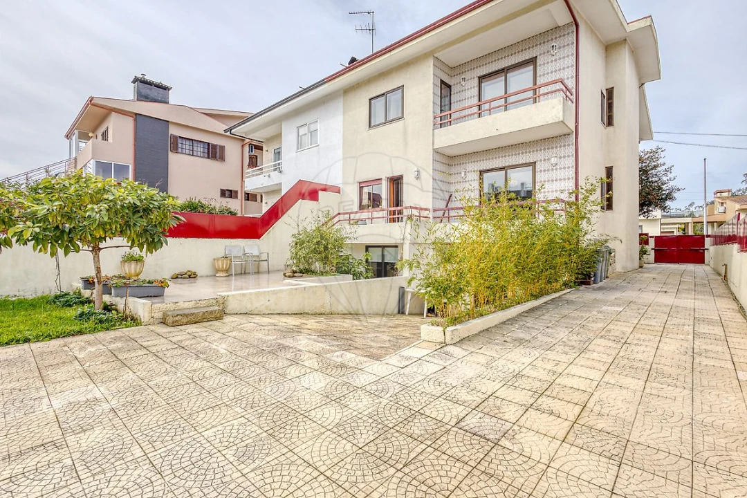 Moradia T4 para Venda em Cidade da Maia Foto 42