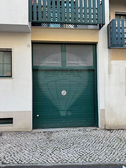 Garagem para Venda em Setubal (São Sebastião)