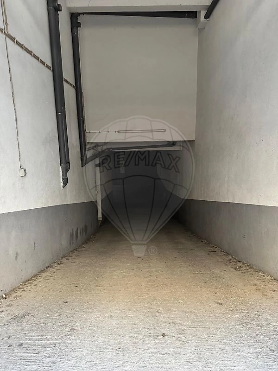 Garagem para Venda em Setubal (São Sebastião) Foto 2