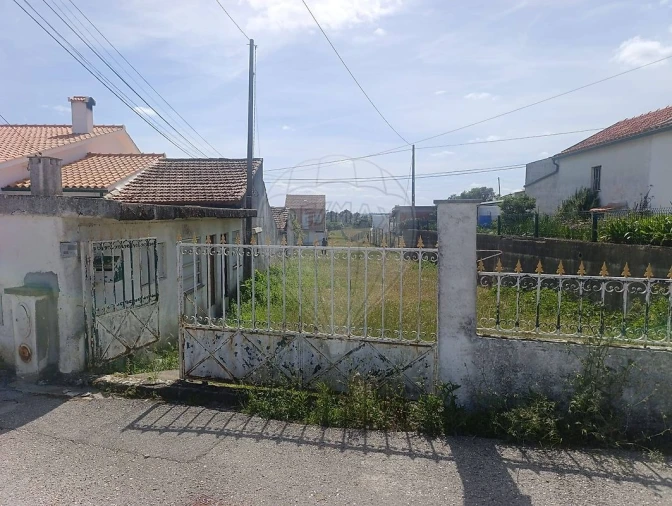 Moradia T4 para Venda em Antuzede e Vil de Matos Foto 10