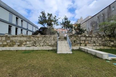Apartamento T1 para Venda em Lordelo do Ouro e Massarelos