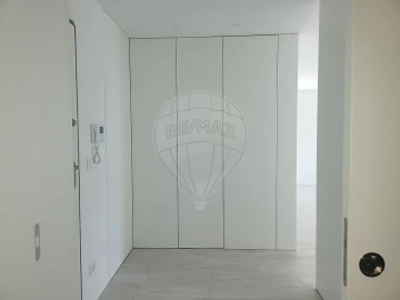 Apartamento T1 para Venda em Lordelo do Ouro e Massarelos