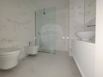 Apartamento T1 para Venda em Lordelo do Ouro e Massarelos