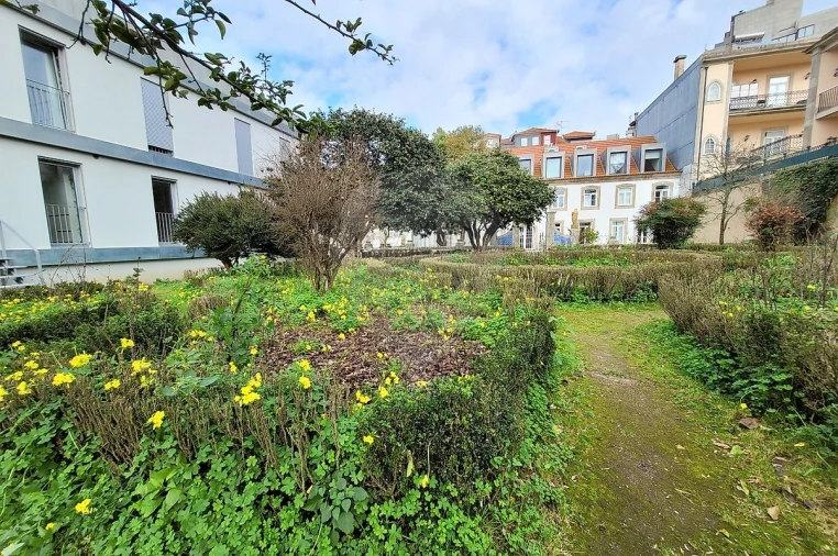 Apartamento T1 para Venda em Lordelo do Ouro e Massarelos Foto 8