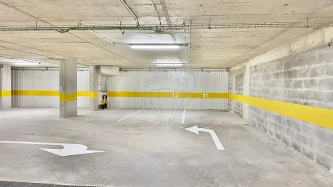 Apartamento T3 para Venda em Algés, Linda-A-Velha e Cruz Quebrada-Dafundo