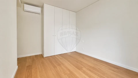 Apartamento T3 para Venda em Algés, Linda-A-Velha e Cruz Quebrada-Dafundo