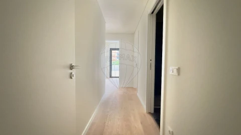 Apartamento T3 para Venda em Algés, Linda-A-Velha e Cruz Quebrada-Dafundo