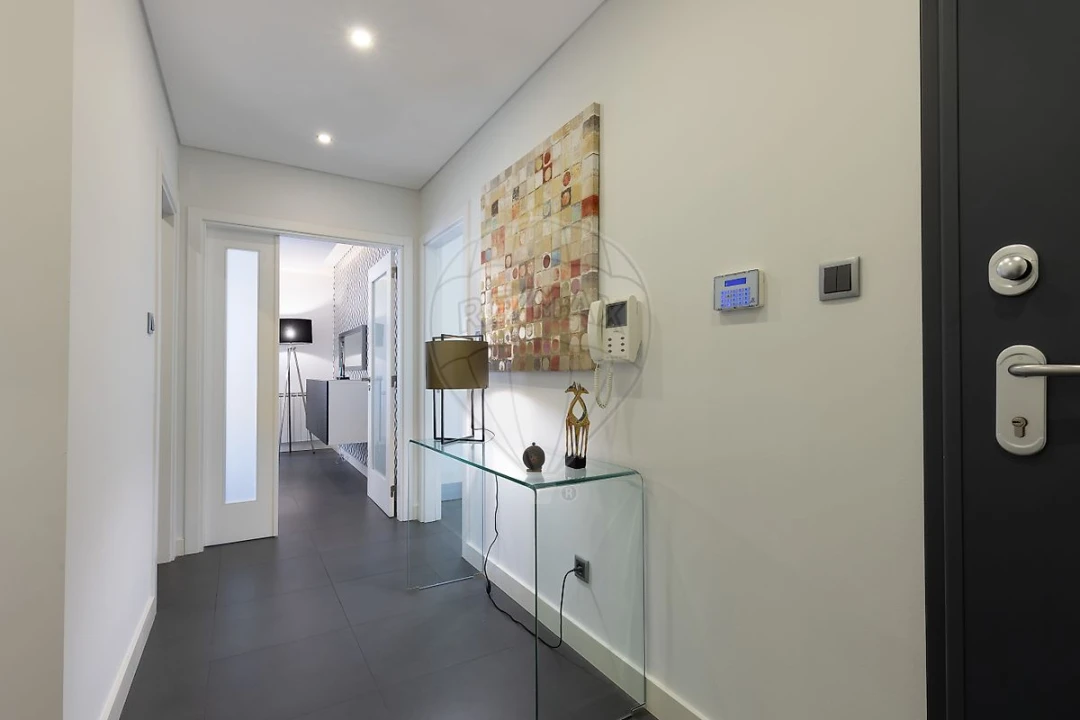 Apartamento T3 para Arrendamento em Parque das Nações Foto 9