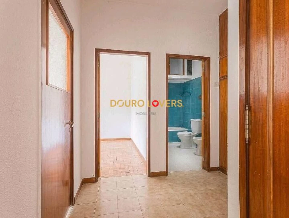 Apartamento T2 para Venda em Campanhã Foto 1