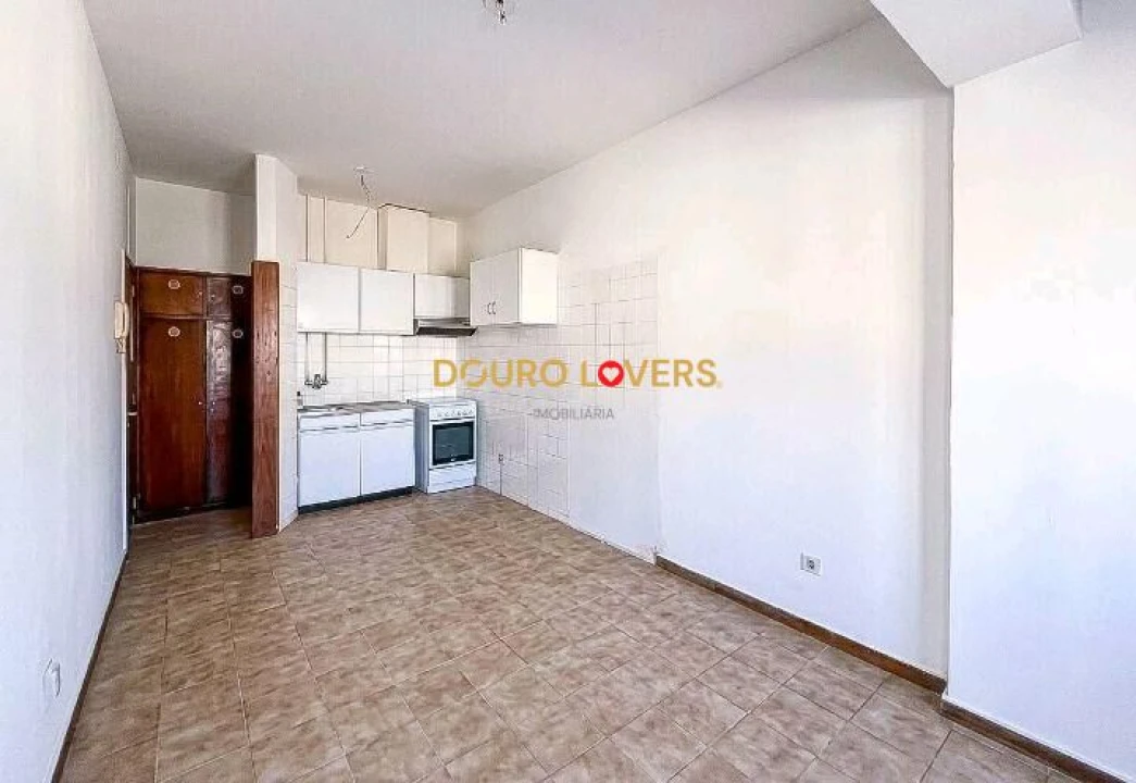 Apartamento T2 para Venda em Campanhã Foto 7
