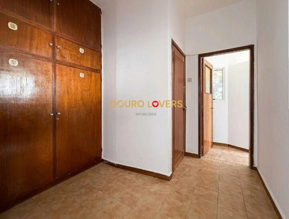 Apartamento T2 para Venda em Campanhã Foto 1