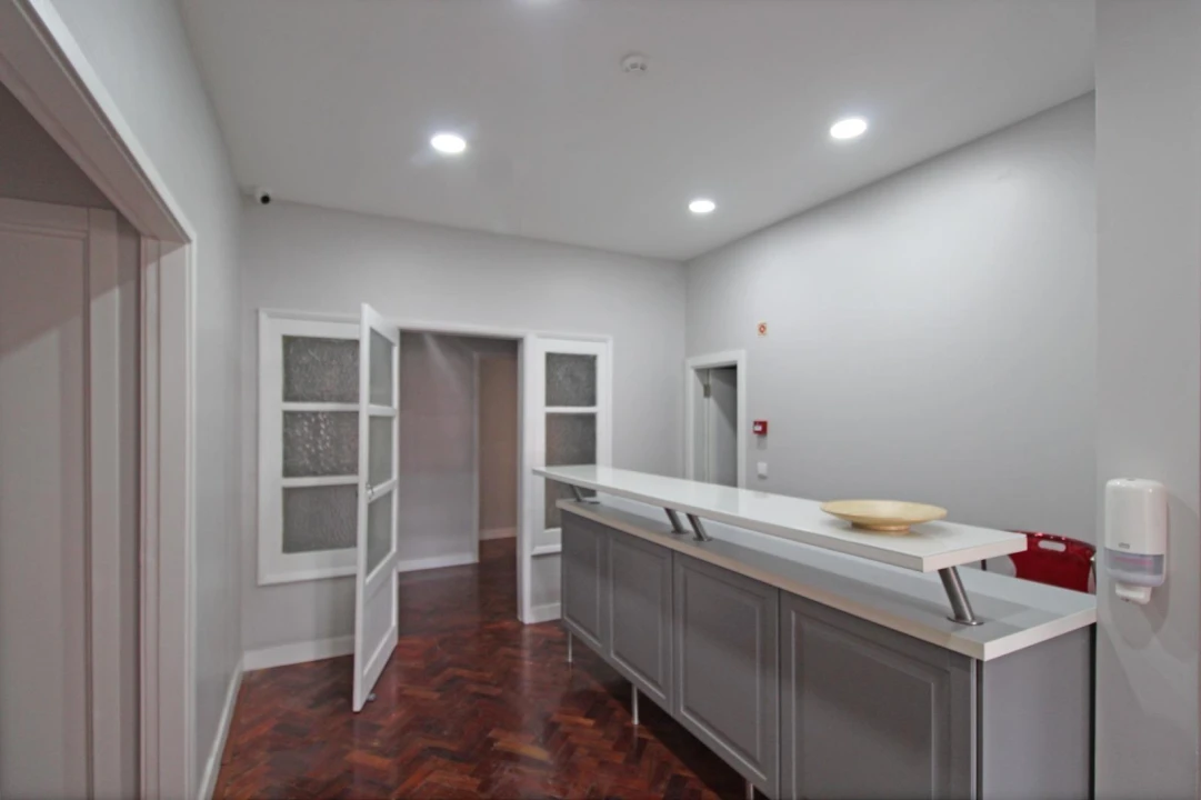 Apartamento T45 para Venda em Areeiro Foto 19