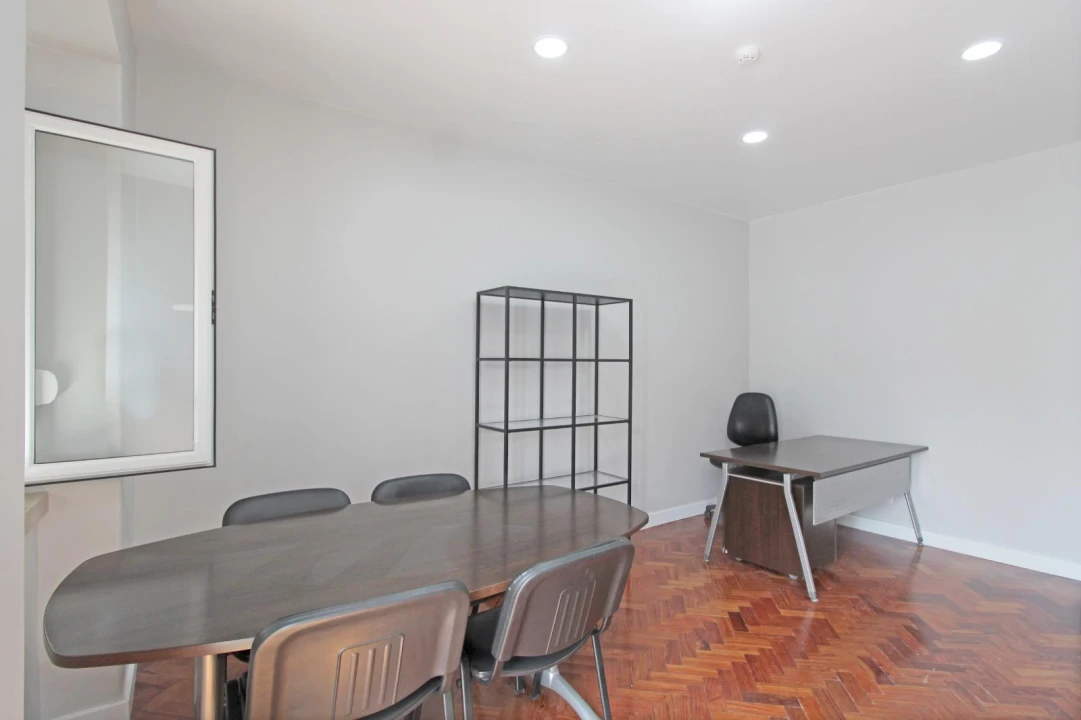 Apartamento T45 para Venda em Areeiro Foto 5