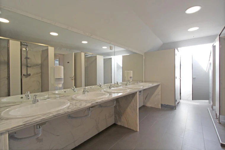 Apartamento T45 para Venda em Areeiro Foto 17