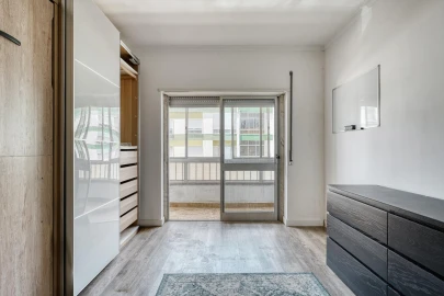 Apartamento T3 para Venda em Falagueira-Venda Nova