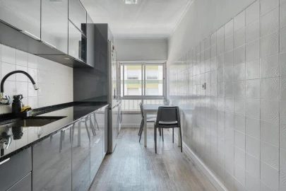 Apartamento T3 para Venda em Falagueira-Venda Nova
