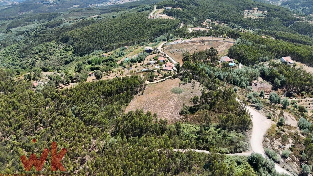 Terreno para Venda em Arganil Foto 3