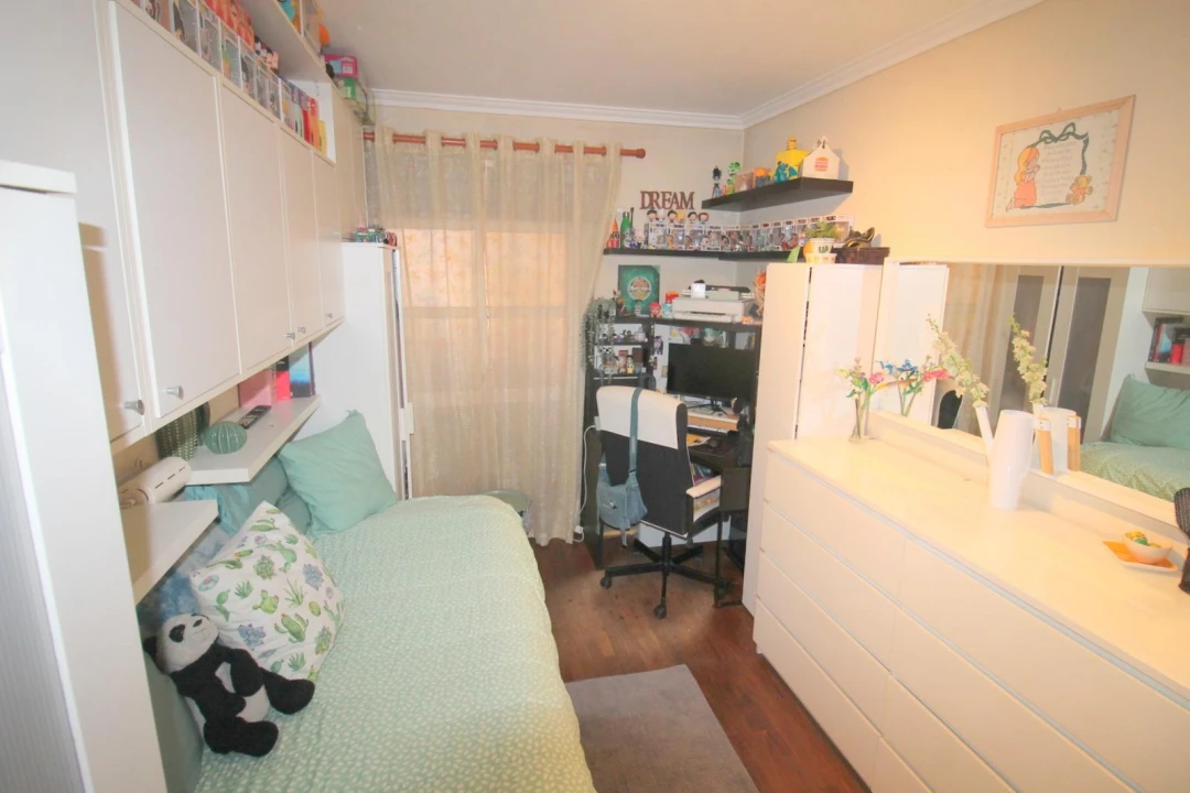 Apartamento T2 para Venda em Agualva e Mira-Sintra Foto 10