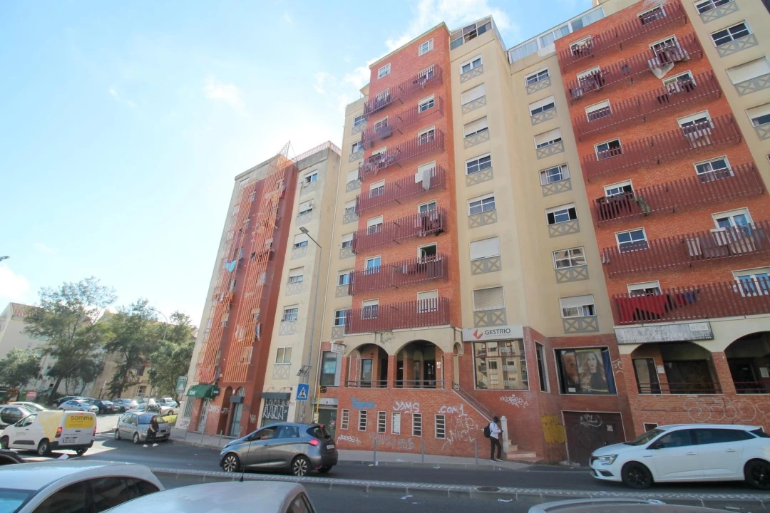 Apartamento T2 para Venda em Agualva e Mira-Sintra Foto 20