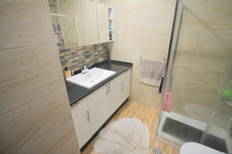 Apartamento T2 para Venda em Agualva e Mira-Sintra Foto 13