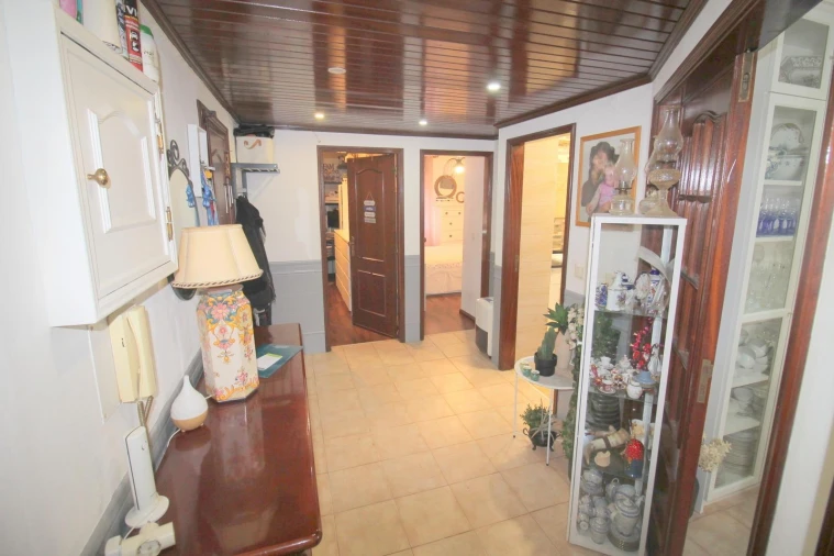 Apartamento T2 para Venda em Agualva e Mira-Sintra Foto 17