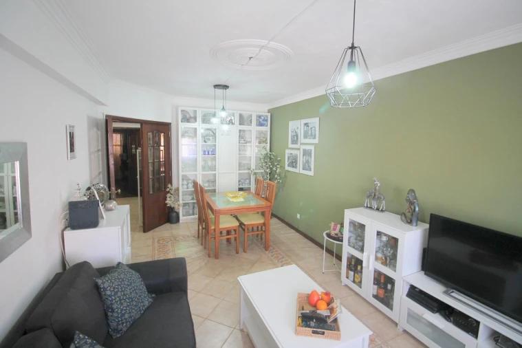 Apartamento T2 para Venda em Agualva e Mira-Sintra Foto 2