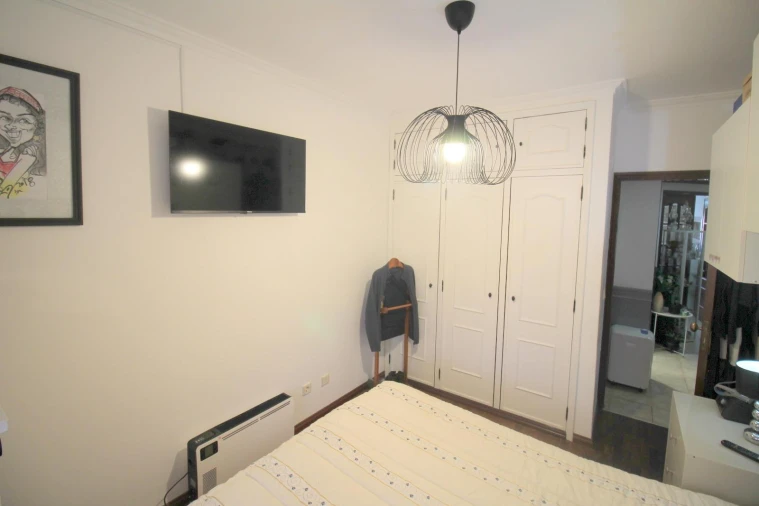 Apartamento T2 para Venda em Agualva e Mira-Sintra Foto 9