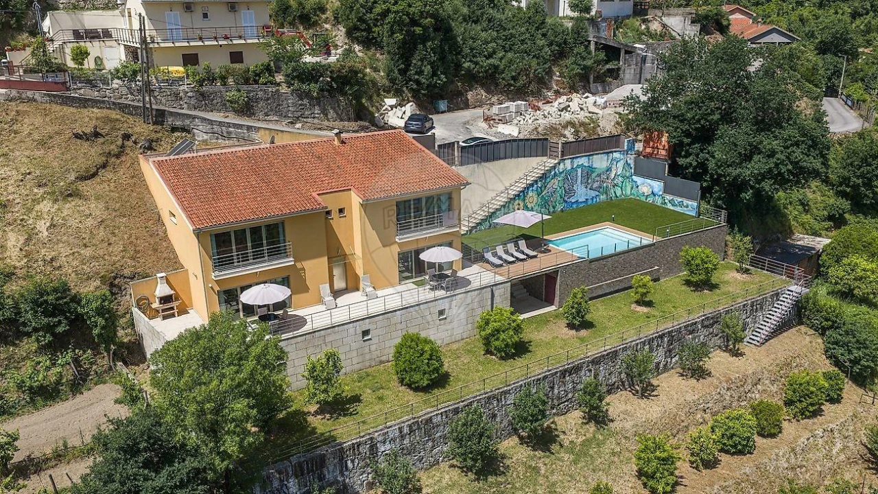 Moradia T3 para Venda em Rio Caldo Foto 32