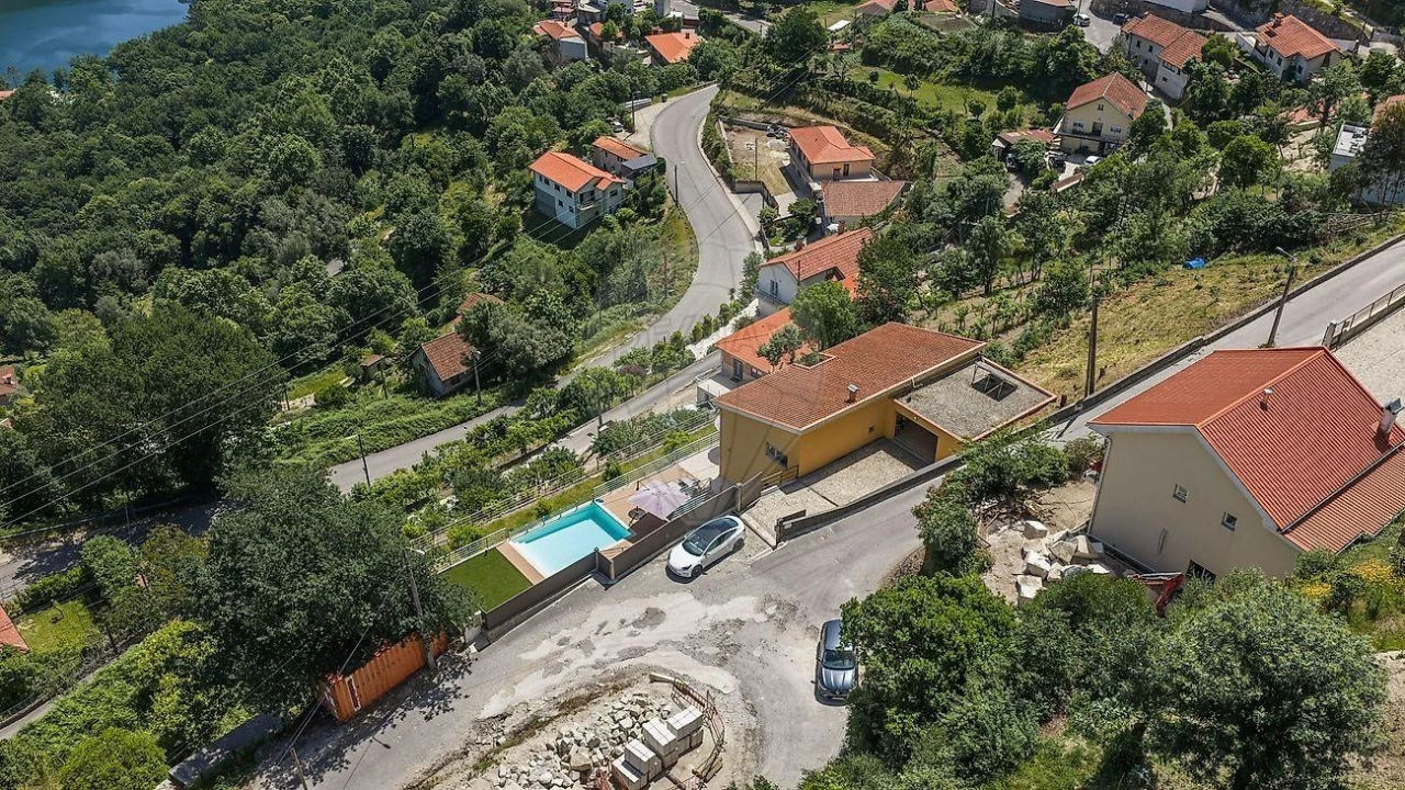 Moradia T3 para Venda em Rio Caldo Foto 33