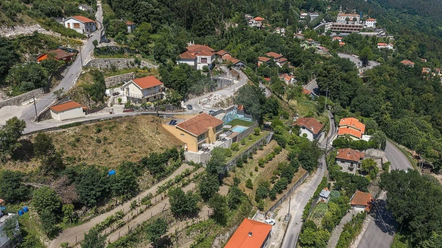 Moradia T3 para Venda em Rio Caldo Foto 36